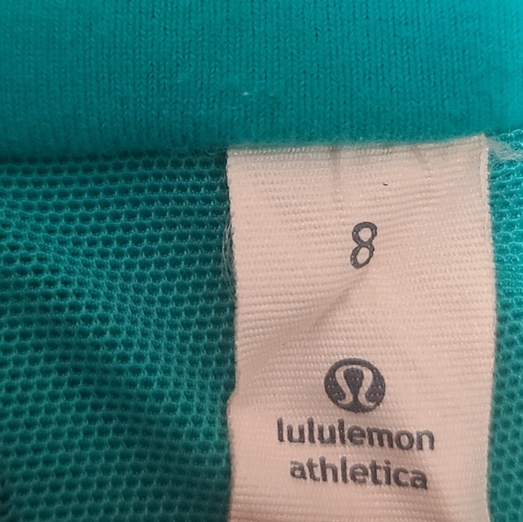 Womens lululemon tank size 8 - Picture 3 of 6